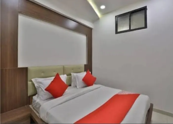 Hotel Dev Palace Ahmedabad